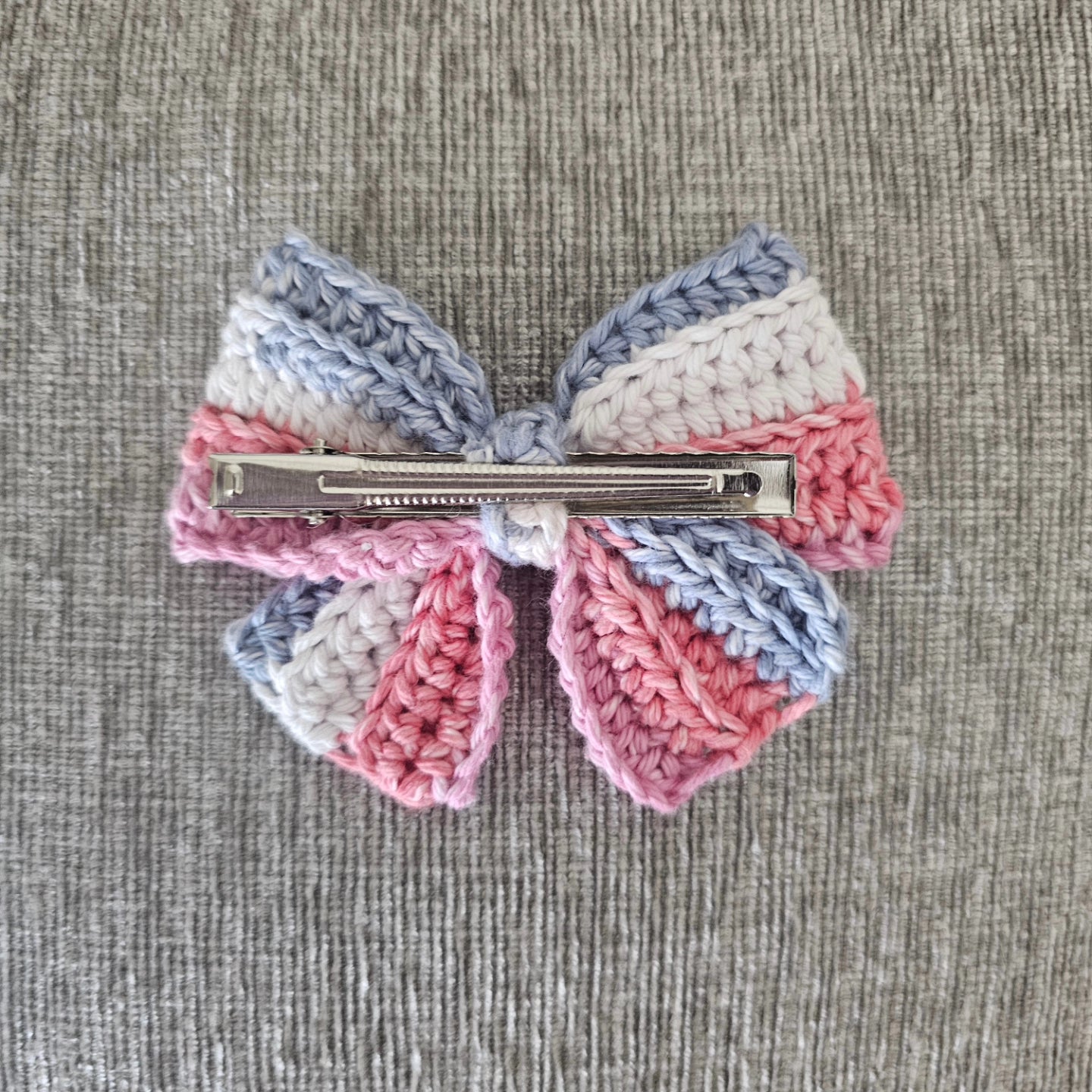 Crochet Bow with Alligator Clip